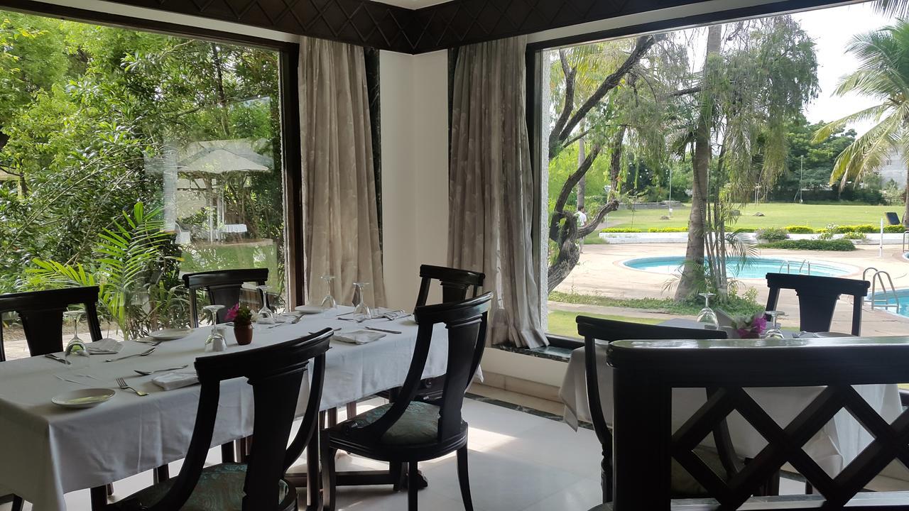 The Meadows Resort And Spa Aurangabad  Eksteriør billede