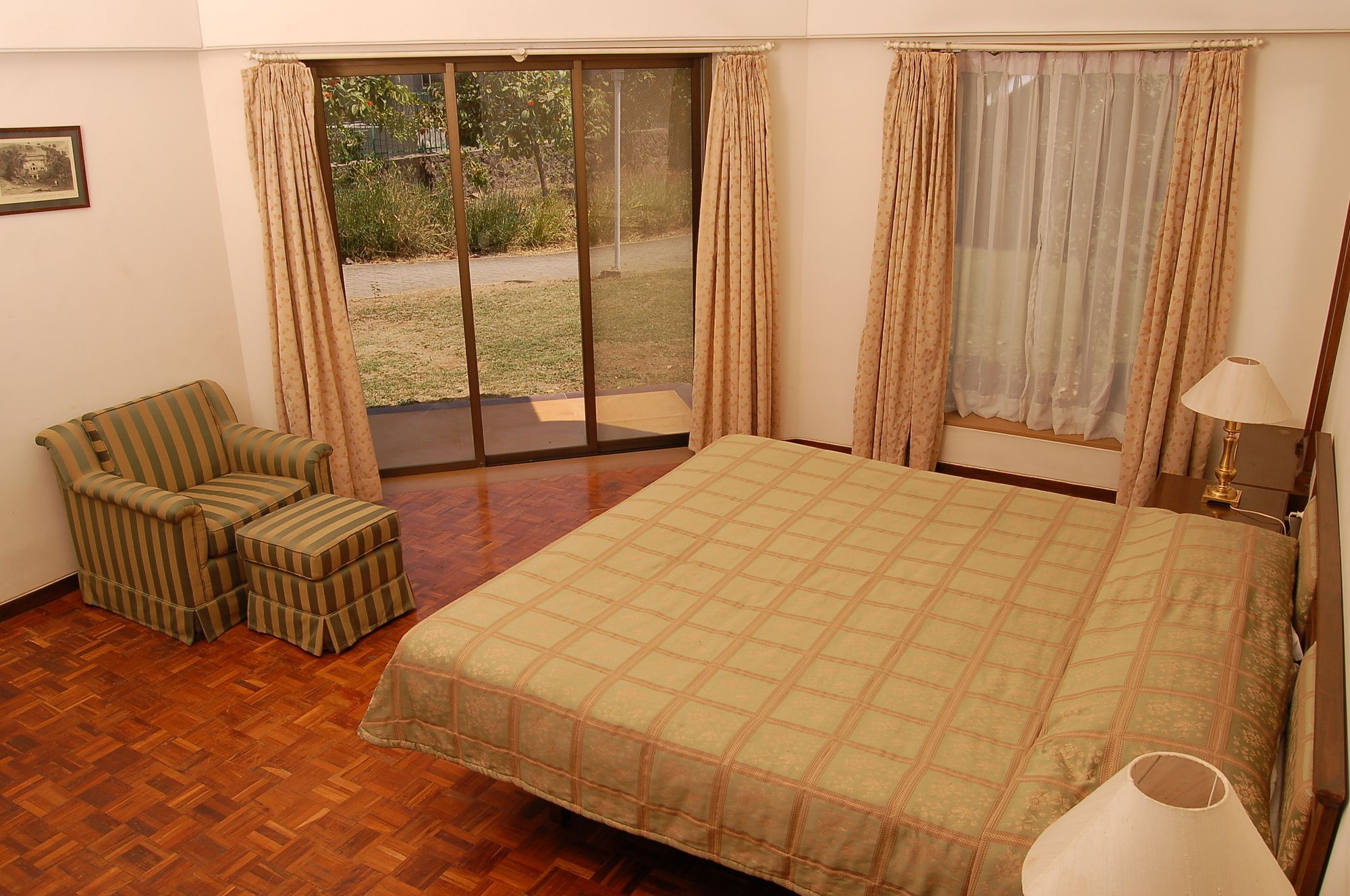 The Meadows Resort And Spa Aurangabad  Værelse billede